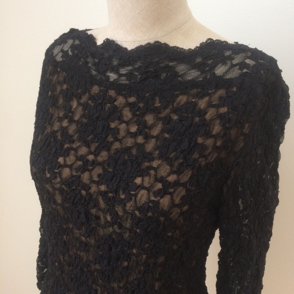 Black & Nude Vintage Lace Top - Picture 2 of 4